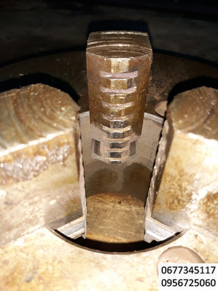 патрон токарный 250мм трехкулачковый , люфтов нет , ключа нет ,советский , станок токарный, станок токарно-винторезный, пиноль задней бабки, запчасти